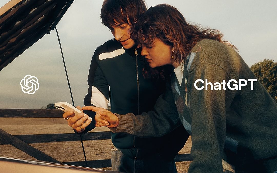 La prima campagna brand di ChatGPT: una narrazione visiva di Samuel Bradley