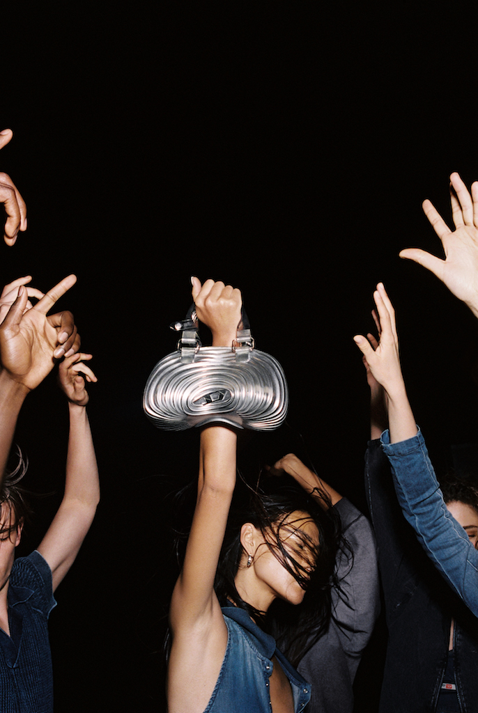 Melissa/Diesel: il nuovo capitolo della collaborazione introduce la Quantum Dome Bag