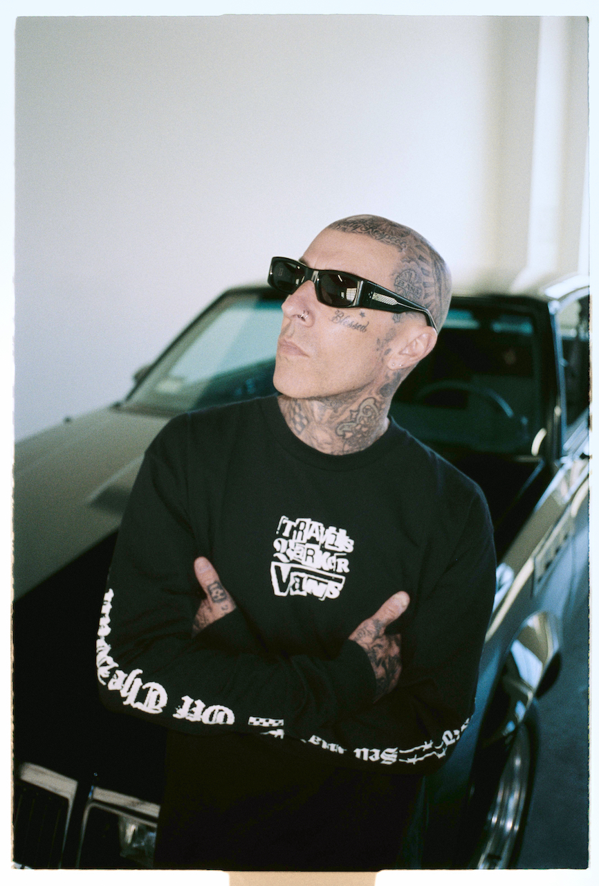 Vans x Travis Barker: la cultura punk torna al centro della scena