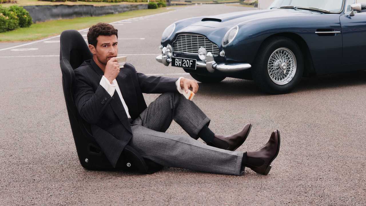 Theo James è il protagonista della nuova campagna di Church’s 