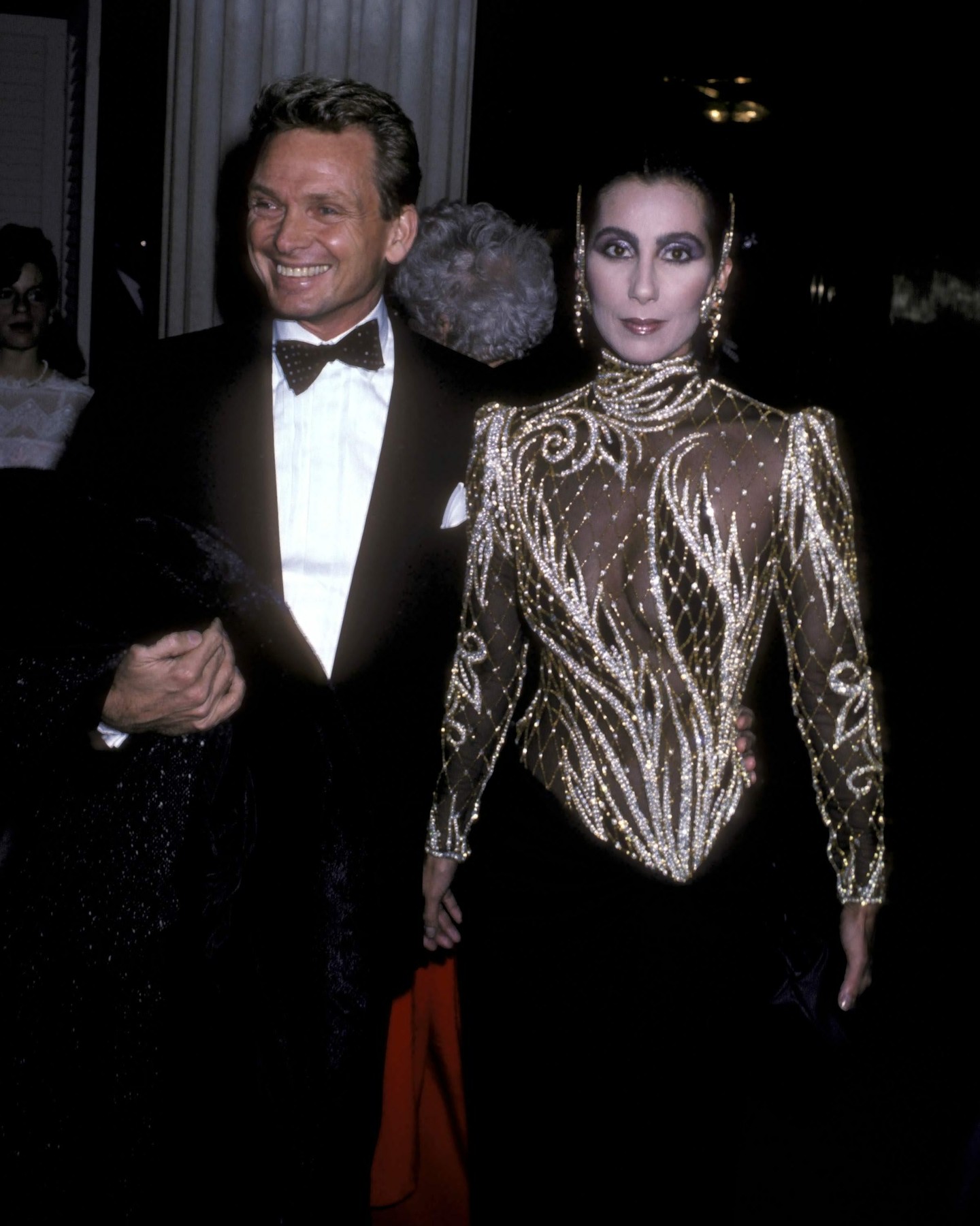 Addio a Bob Mackie: il designer che illuminava la notte