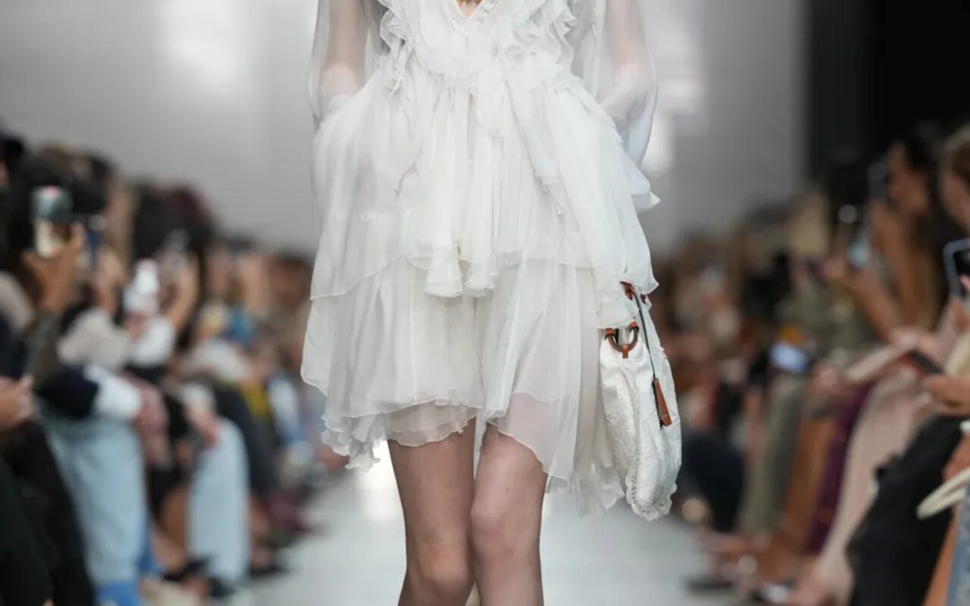 Ermanno Scervino SS 2027: sfumature di salsedine 