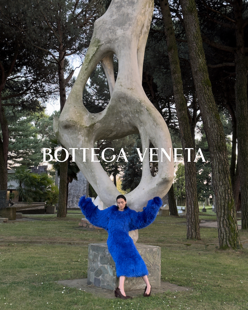 Bottega Veneta: la campagna Winter 2026 racconta Milano e le sue mille sfumature estetiche 