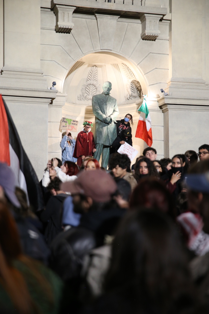 Rivolte Milano Giovani