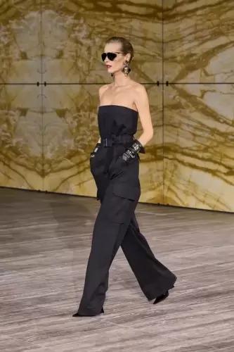 11zon_SAINT LAURENT_FASHION_SHOW_WSS24_VOGUE_RUNWAY_29